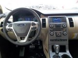 2013 Ford Flex SE Dashboard
