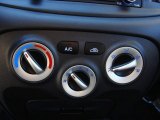 2011 Hyundai Accent GS 3 Door Controls