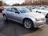 2013 Chrysler 300 S V8 AWD Glacier Package Front 3/4 View