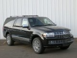 2013 Lincoln Navigator L 4x4 Front 3/4 View