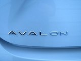 2013 Toyota Avalon Hybrid Limited Marks and Logos