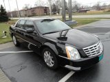 2007 Cadillac DTS Luxury Front 3/4 View