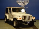 2000 Stone White Jeep Wrangler Sahara 4x4 #75021026