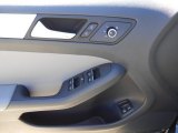 2013 Volkswagen Jetta Hybrid SEL Premium Controls
