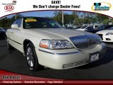 2005 Cashmere Tri-Coat Lincoln Town Car Signature Limited #75145281