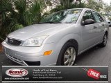 2005 CD Silver Metallic Ford Focus ZX4 SE Sedan #75168714