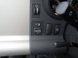 2013 Toyota FJ Cruiser  Controls