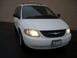 Stone White Clearcoat Chrysler Town & Country in 2002