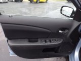 2013 Chrysler 200 LX Sedan Door Panel