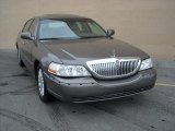 2003 Charcoal Grey Metallic Lincoln Town Car Signature #75336586