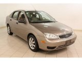 2005 Arizona Beige Metallic Ford Focus ZX4 S Sedan #75394742