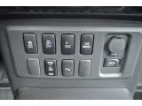 2010 Toyota FJ Cruiser 4WD Controls