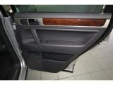 2009 Volkswagen Touareg 2 V8 Door Panel