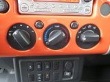 2013 Toyota FJ Cruiser 4WD Controls