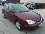 2006 Ford Focus ZX4 S Sedan Front 3/4 View