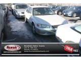 2001 Super White Toyota Camry LE V6 #75524109