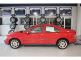 2002 Volvo S60 Red