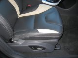 2011 Volvo XC60 T6 AWD R-Design Front Seat