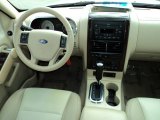 2006 Ford Explorer Limited Dashboard