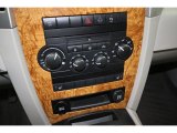 2009 Jeep Grand Cherokee Limited Controls