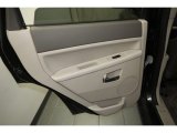2009 Jeep Grand Cherokee Limited Door Panel
