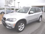 2009 BMW X5 xDrive30i Front 3/4 View