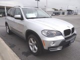 2009 BMW X5 xDrive30i Front 3/4 View