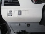 2011 Toyota Sienna SE Controls