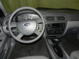 2005 Ford Taurus SE Dashboard