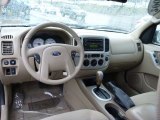 2005 Ford Escape XLT V6 4WD Dashboard
