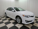 2013 Toyota Camry SE Data, Info and Specs