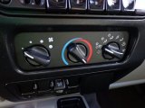 2004 Jeep Wrangler Sahara 4x4 Controls
