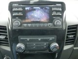 2013 Nissan Titan SV Crew Cab 4x4 Controls