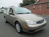 2005 Ford Focus ZX4 S Sedan Front 3/4 View
