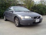 2006 Volvo S60 2.5T Front 3/4 View