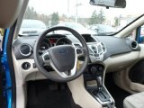 2013 Ford Fiesta SE Sedan Dashboard