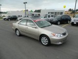 2004 Toyota Camry XLE V6 Front 3/4 View