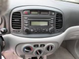 2007 Hyundai Accent GLS Sedan Controls