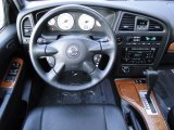 2003 Nissan Pathfinder LE 4x4 Dashboard