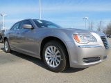 2013 Chrysler 300  Front 3/4 View