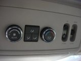 2010 Nissan Armada Titanium 4WD Controls