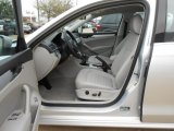 2013 Volkswagen Passat TDI SE Front Seat