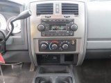 2007 Dodge Dakota SLT Club Cab Controls