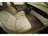 2009 Lincoln Town Car Signature Limited Front Seat
