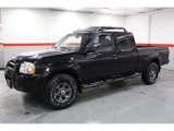 2004 Nissan Frontier XE V6 Crew Cab 4x4 Front 3/4 View
