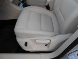 2010 Volkswagen Tiguan SE Front Seat