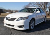 2010 Super White Toyota Camry SE #76773735