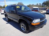 2005 Chevrolet Blazer LS Front 3/4 View