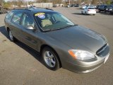 2001 Ford Taurus SE Wagon Front 3/4 View