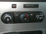 2008 GMC Acadia SLE AWD Controls